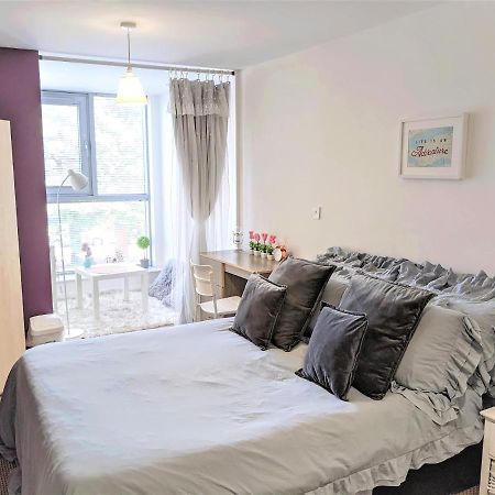 Large 3 Bedrooms In Liverpool City Centre, Free Parking Exterior foto