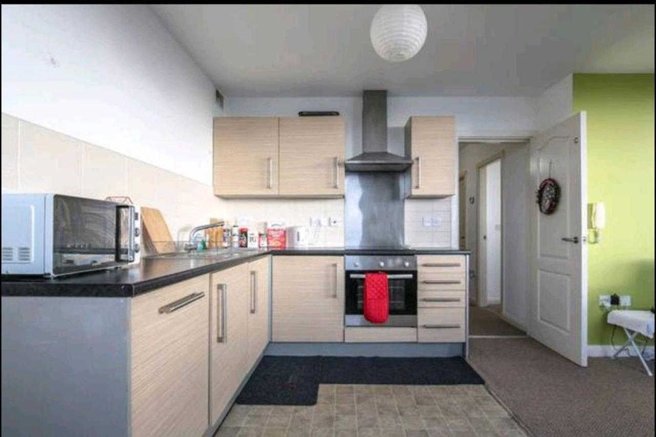 Large 3 Bedrooms In Liverpool City Centre, Free Parking Exterior foto