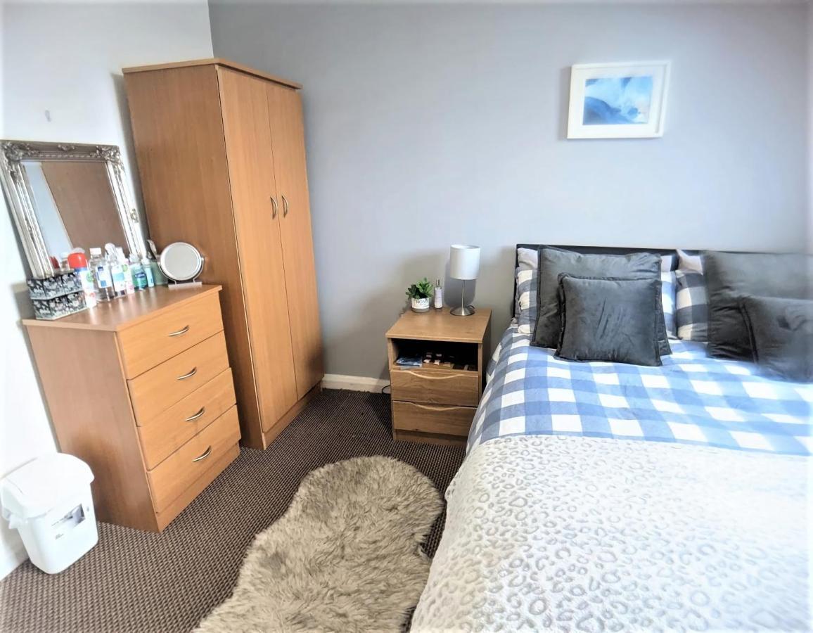 Large 3 Bedrooms In Liverpool City Centre, Free Parking Exterior foto