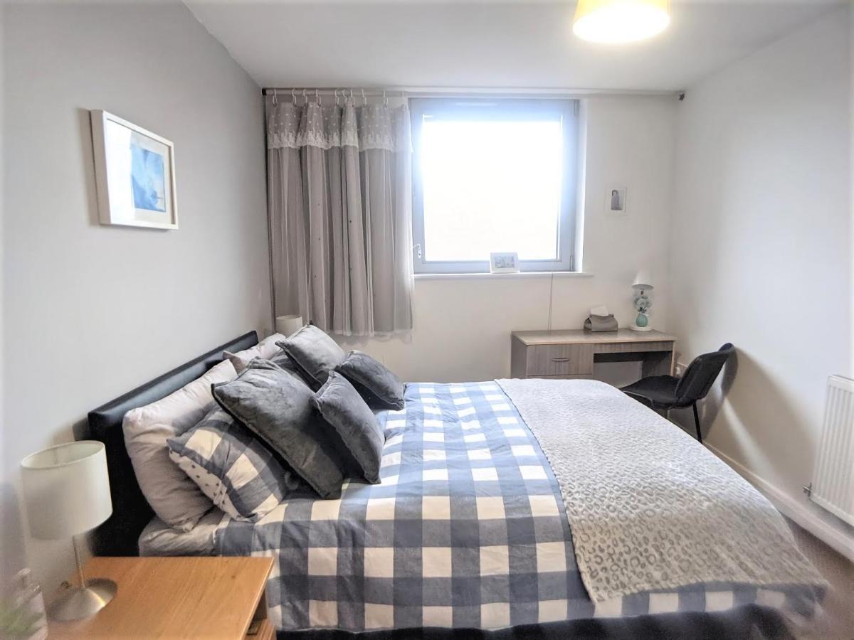 Large 3 Bedrooms In Liverpool City Centre, Free Parking Exterior foto