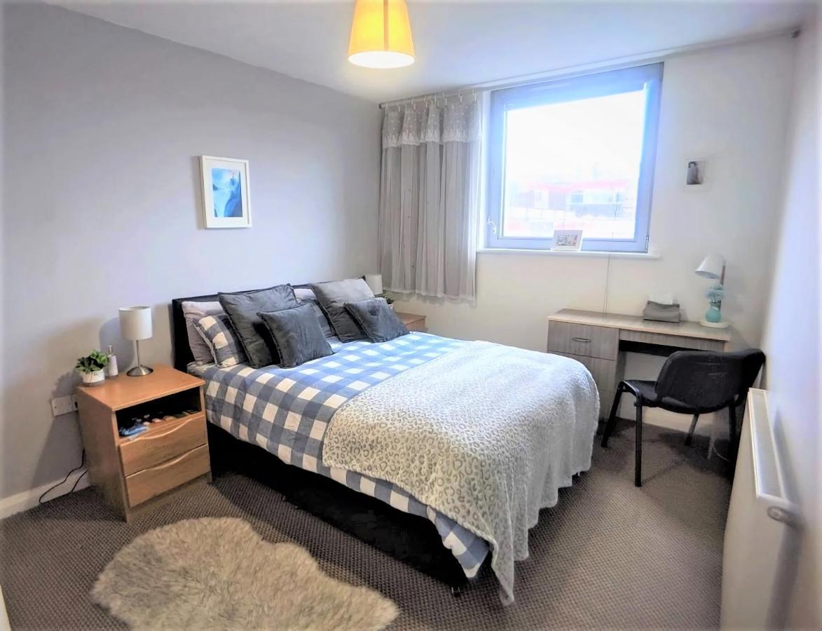 Large 3 Bedrooms In Liverpool City Centre, Free Parking Exterior foto