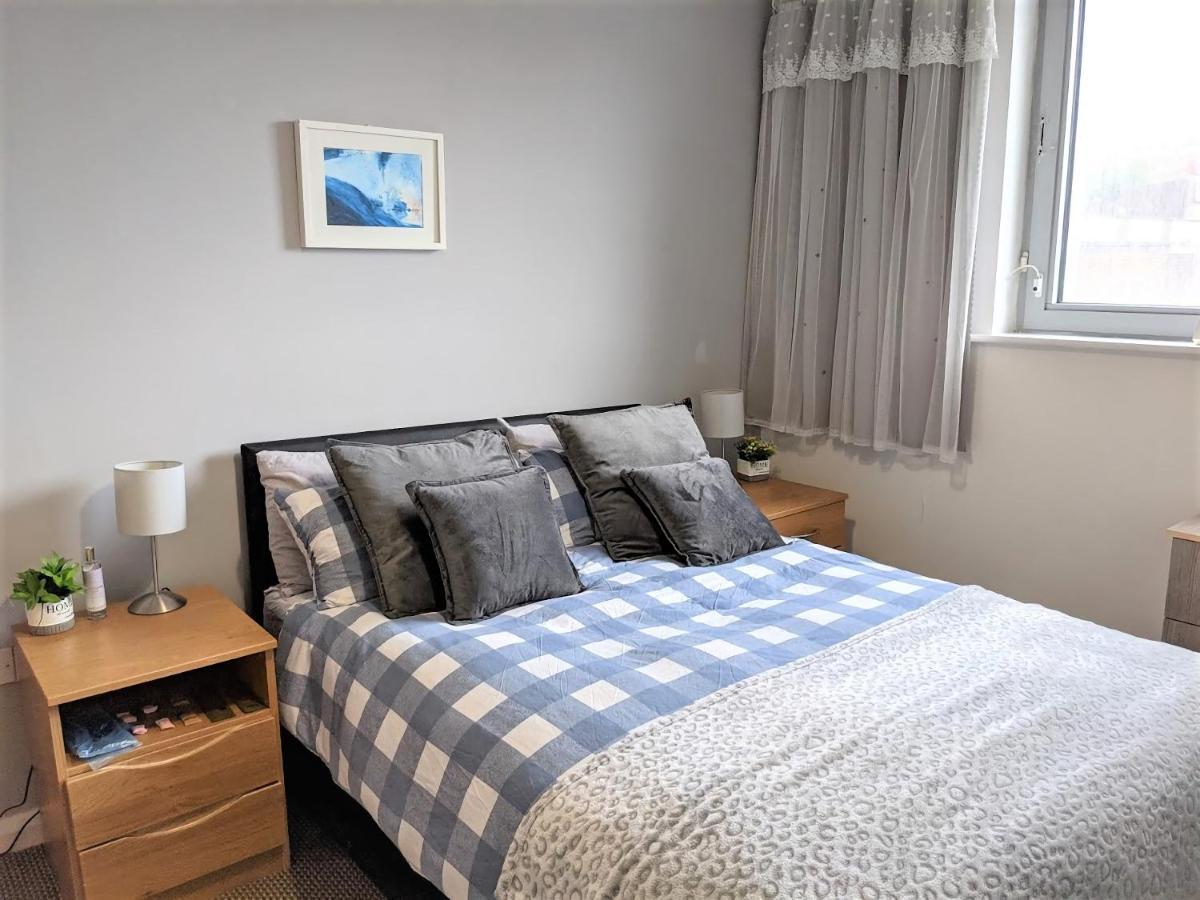 Large 3 Bedrooms In Liverpool City Centre, Free Parking Exterior foto