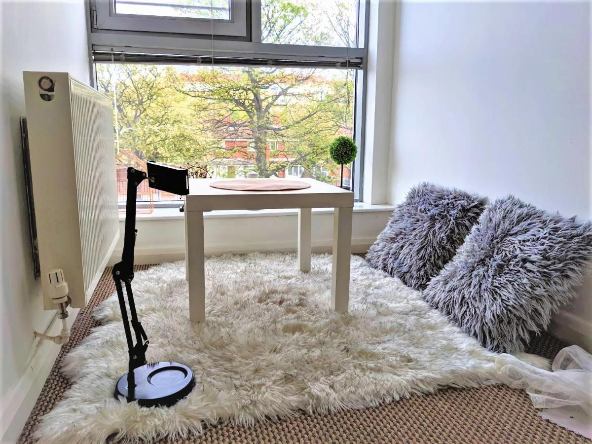 Large 3 Bedrooms In Liverpool City Centre, Free Parking Exterior foto